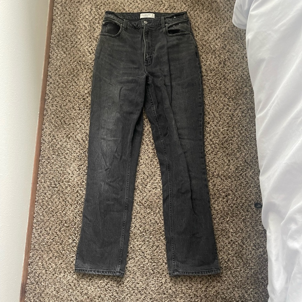 Abercrombie and Fitch Curve Love Ultra Hugh Rise 90s Straight Jean